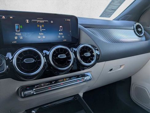 New 2026 Mercedes-Benz GLA 250 image 13