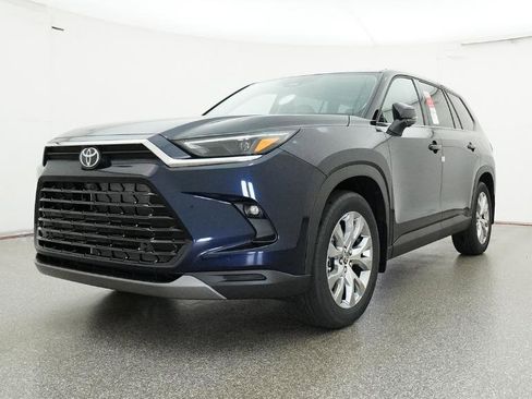 New 2026 Toyota Grand Highlander FWD image 43
