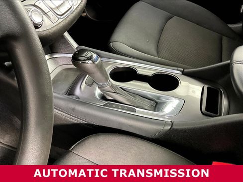 Used 2016 Chevrolet Malibu LT FWD image 16