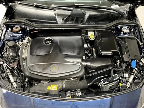 Used 2017 Mercedes-Benz CLA 250 image 36
