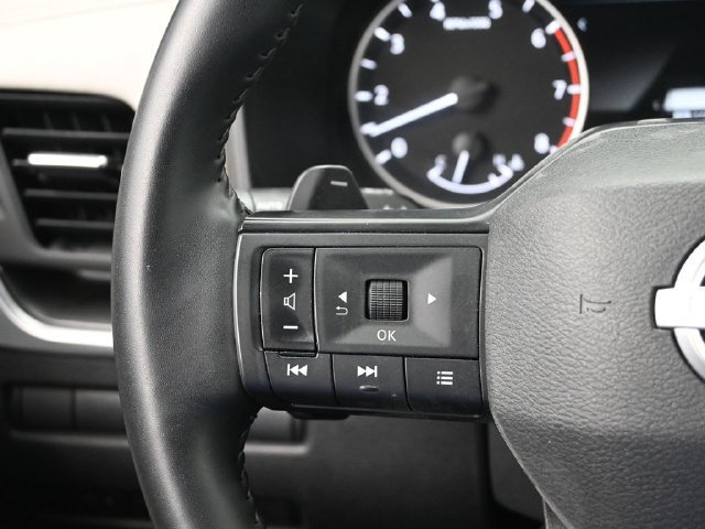 Used 2025 Nissan Rogue SV AWD/4WD image 15