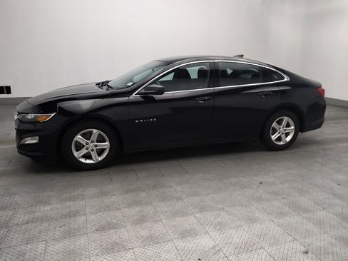 Used 2023 Chevrolet Malibu LS FWD image 2