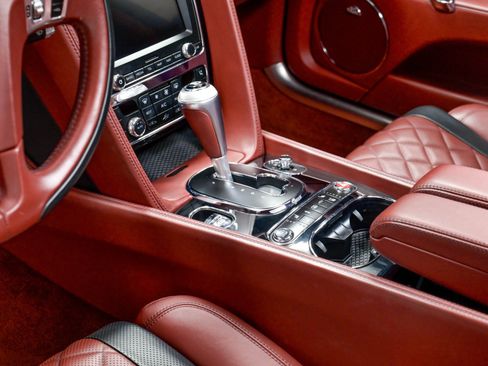 Used 2017 Bentley Flying Spur S W12 AWD/4WD image 86