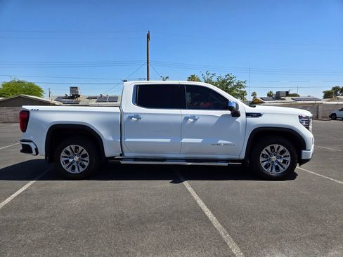 Used 2024 GMC Sierra 1500 Denali w/ Technology Package AWD/4WD image 7