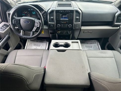 Used 2016 Ford F150 XLT image 10