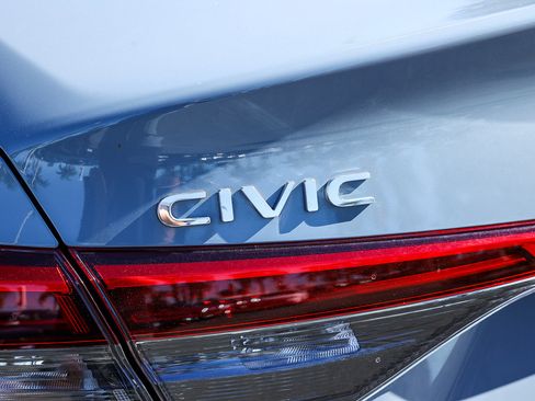 Used 2023 Honda Civic Sport image 13