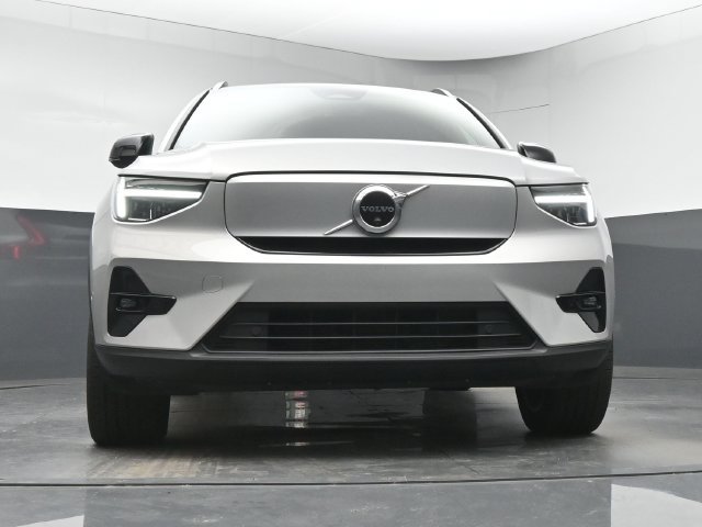 Used 2023 Volvo XC40 Recharge Plus AWD/4WD image 11