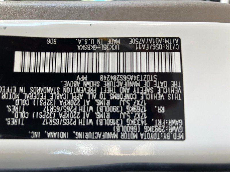 Used 2006 Toyota Sequoia SR5 RWD image 17