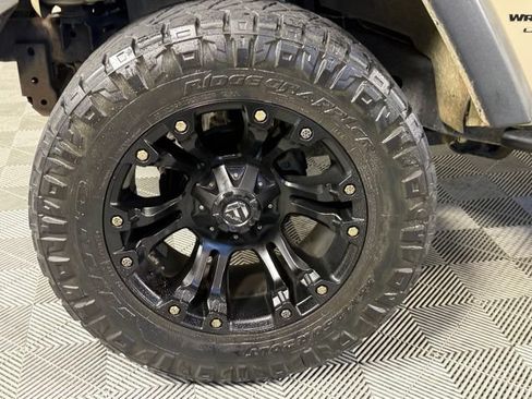 Used 2018 Jeep Wrangler Unlimited Sport S AWD/4WD image 14