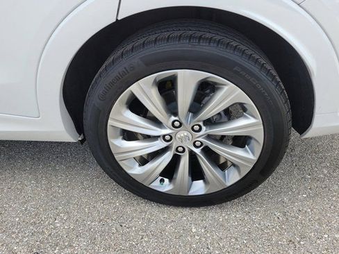 Used 2025 Buick Envista Avenir image 10