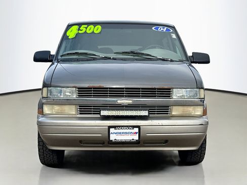 Used 2004 Chevrolet Astro Passenger AWD w/ LS Preferred Equipment Group image 15