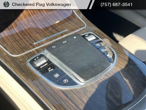 Used 2021 Mercedes-Benz GLC 300 4MATIC image 44