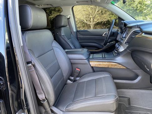 Used 2016 GMC Yukon Denali w/ Open Road Package image 37