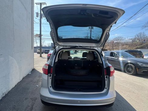 Used 2016 Ford C-MAX Energi SEL w/ Equipment Group 301A FWD image 9