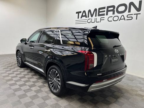 Used 2023 Hyundai Palisade Calligraphy w/ Cargo Package AWD/4WD image 3