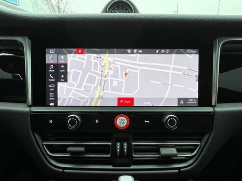 Used 2023 Porsche Macan S image 23