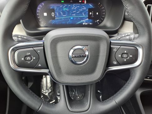 Certified 2023 Volvo XC40 B5 Plus w/ Climate Package image 12