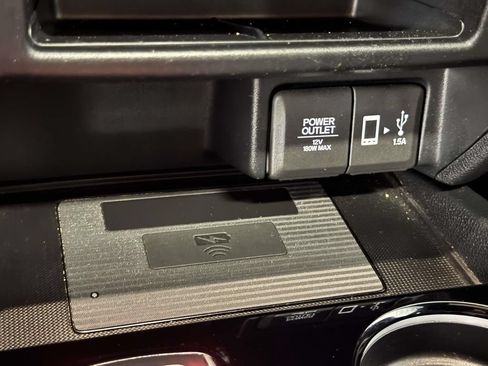 Used 2022 Honda Ridgeline Black Edition image 24
