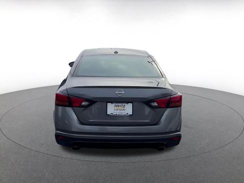 Used 2025 Nissan Altima 2.5 SR image 11