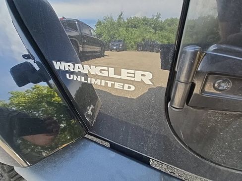 Used 2011 Jeep Wrangler Unlimited Sport AWD/4WD image 14