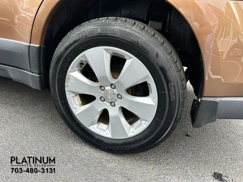 Used 2012 Subaru Outback 2.5i Premium AWD/4WD image 14