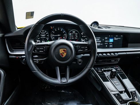 Used 2021 Porsche 911 Carrera S image 17