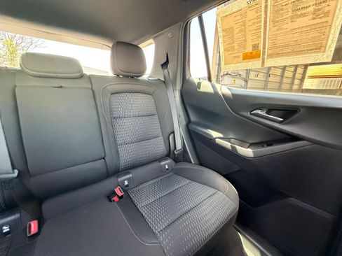 Used 2025 Chevrolet Equinox LT AWD/4WD image 36