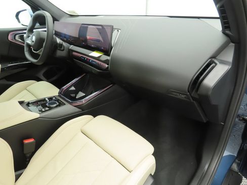Used 2026 BMW X3 xDrive30i w/ Convenience Package AWD/4WD image 19