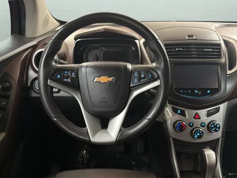 Used 2015 Chevrolet Trax LT w/ LT Plus Package FWD image 10
