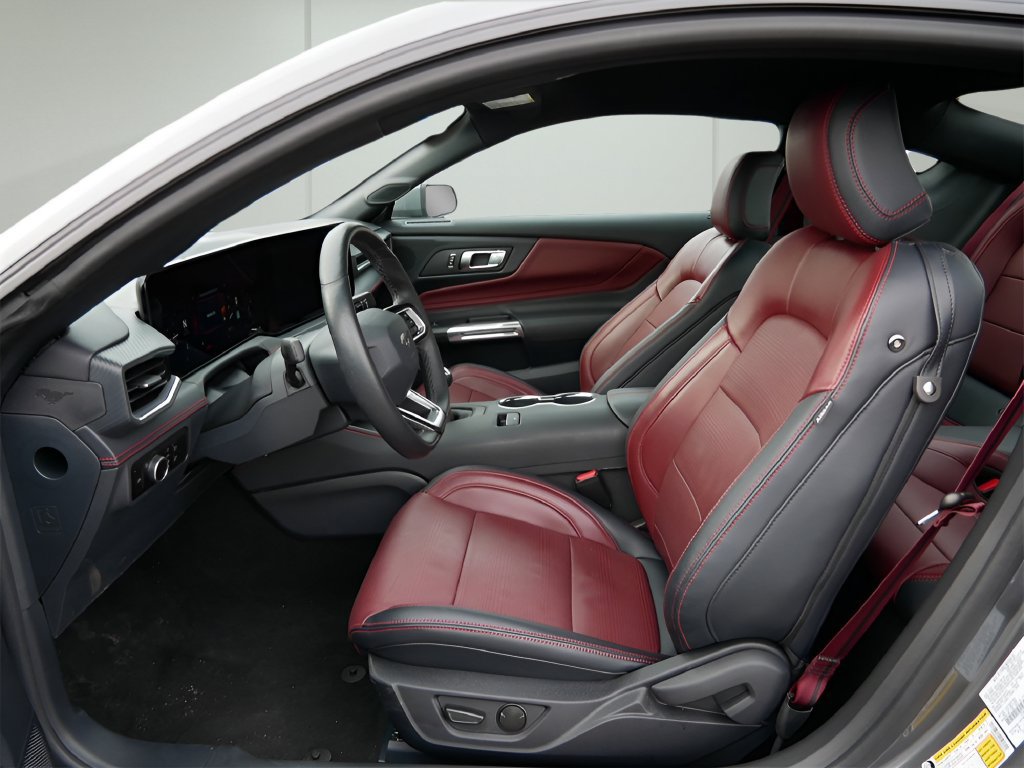 Used 2025 Ford Mustang GT Premium RWD image 10