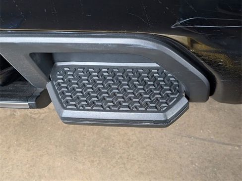 Used 2022 GMC Sierra 2500 Denali w/ Denali Ultimate Package image 6