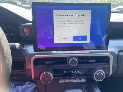 New 2025 Toyota Tacoma TRD Off-Road image 17