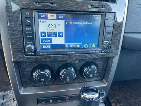 Used 2011 Jeep Liberty Limited w/ Comfort/Convenience Group image 35