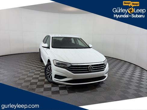 Used 2021 Volkswagen Jetta S image 1