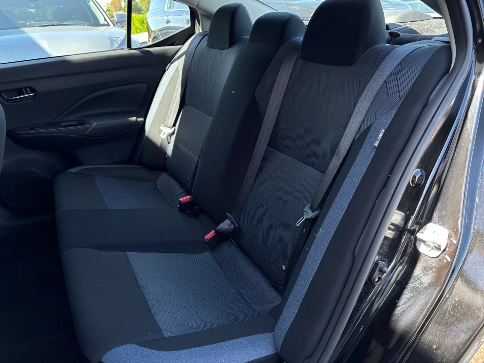 Used 2025 Nissan Versa SV FWD image 35