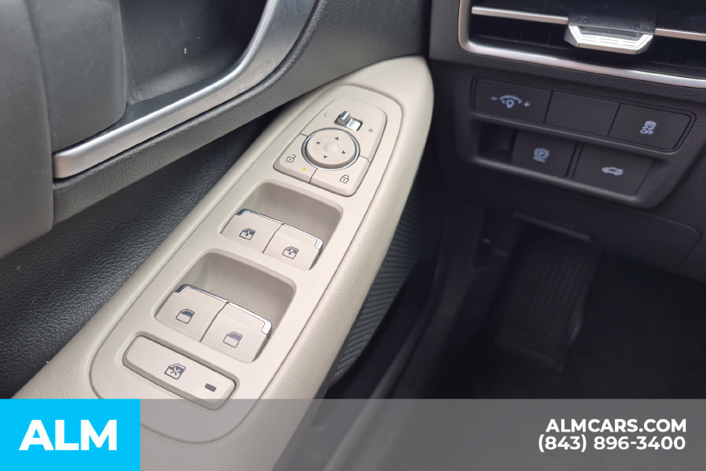 Used 2025 Hyundai Sonata SEL FWD image 20