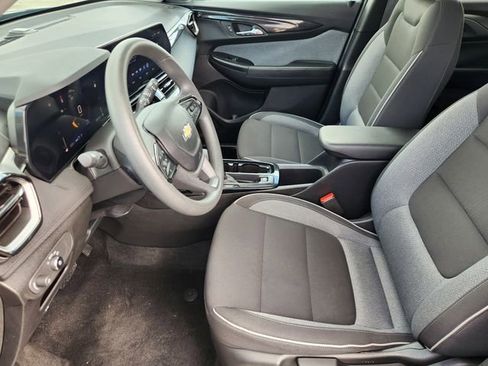 Used 2025 Chevrolet TrailBlazer LT AWD/4WD image 13