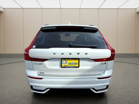 Used 2023 Volvo XC60 B5 Plus w/ Protection Package Premier image 24