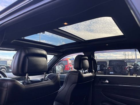 Used 2021 Jeep Grand Cherokee Trailhawk w/ Trailhawk Luxury Group image 19