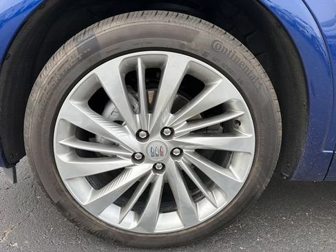 Used 2024 Buick Envision Avenir AWD/4WD image 31