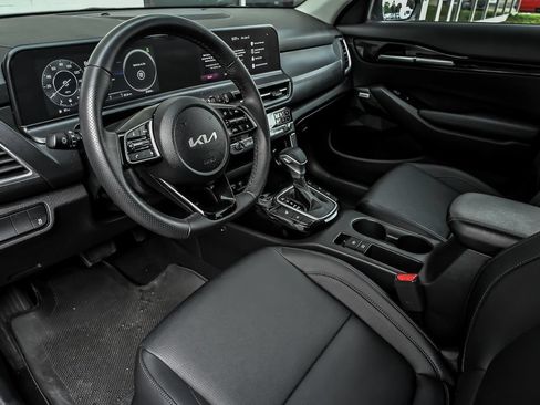 Used 2024 Kia Seltos SX AWD/4WD image 15