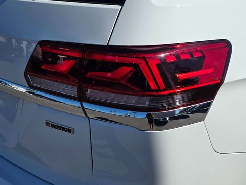 Used 2021 Volkswagen Atlas SE image 18