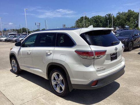 Used 2014 Toyota Highlander Limited Platinum AWD/4WD image 5
