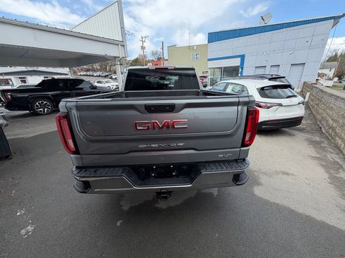 Used 2025 GMC Sierra 1500 SLT AWD/4WD image 4