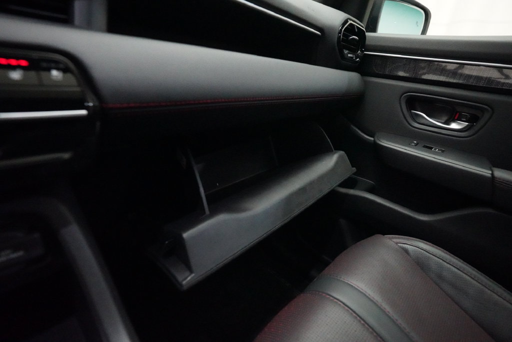 Used 2025 Honda Pilot Black Edition image 31