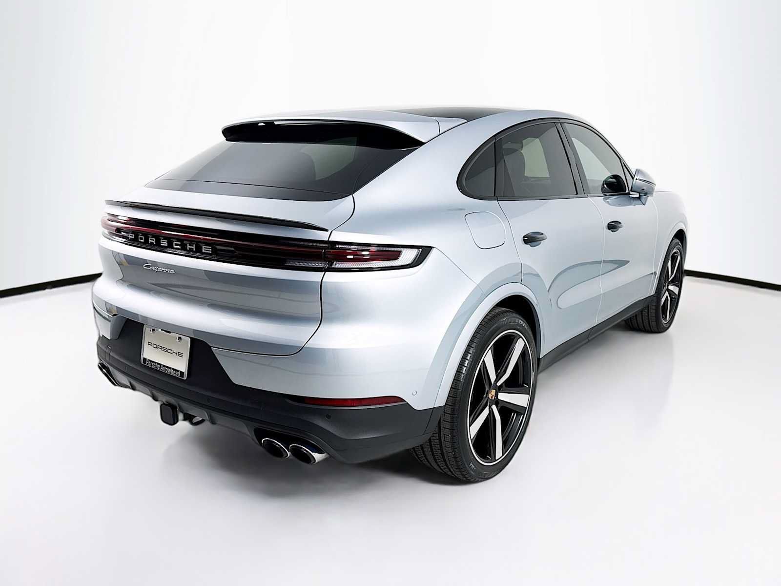 Certified 2026 Porsche Cayenne Coupe AWD/4WD image 9