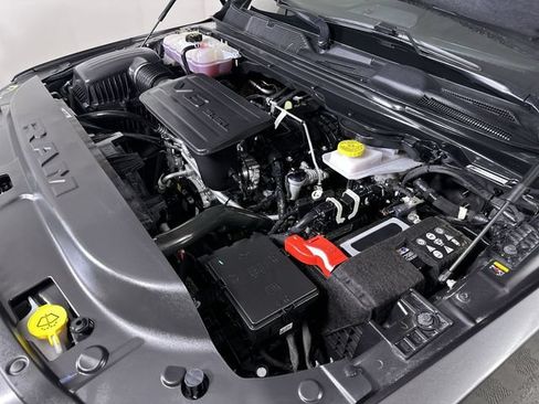 Used 2025 RAM 1500 Tradesman AWD/4WD image 31
