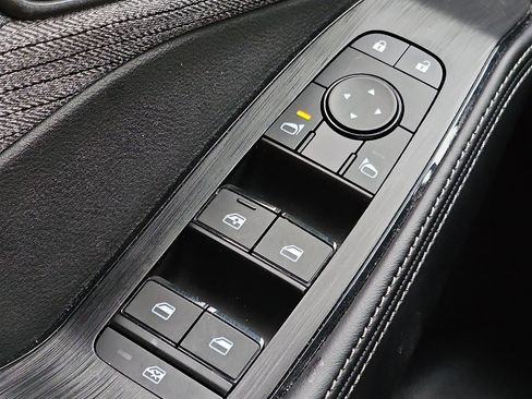 Certified 2023 Nissan Rogue SV image 25