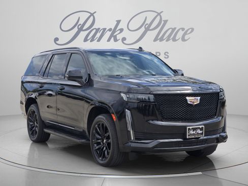 Used 2021 Cadillac Escalade Sport w/ Driver Assist Tech Package AWD/4WD image 6
