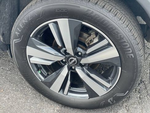 Certified 2023 Nissan Rogue SL w/ SL Premium Package AWD/4WD image 26